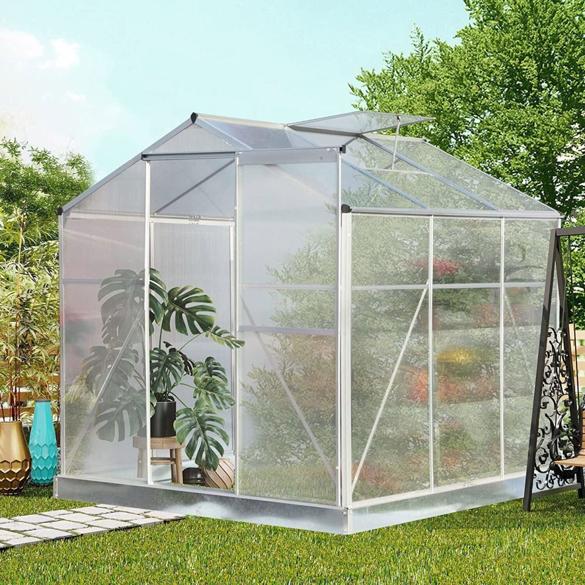 Polycarbonate greenhouse
